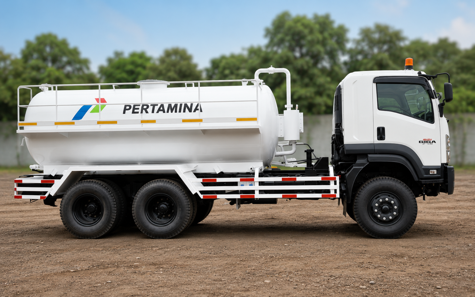 Karoseri Truk Tangki Vacuum 12.000 Liter Terbaik